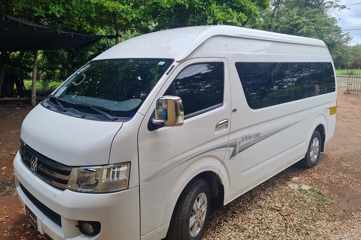 Private Transportation From Liberia Airport To Four Season  - Photo 1 of 14